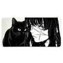Mouse pad Grande Gamer Menina e Gato estilo anime e mangá, estampa personalizada em preto e branco com ilustração de menina com cicatriz e gato preto. Acessório para setup gamer clean e minimalista. Fundo em branco para dar ênfase ao produto.