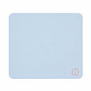 Mouse Pad Speed Ultradash Blue isolado em fundo branco. Produto retangular na cor azul clara, medindo 450x400mm, com superfície de tecido suave, bordas costuradas e logotipo no canto inferior direito, ideal para jogos.